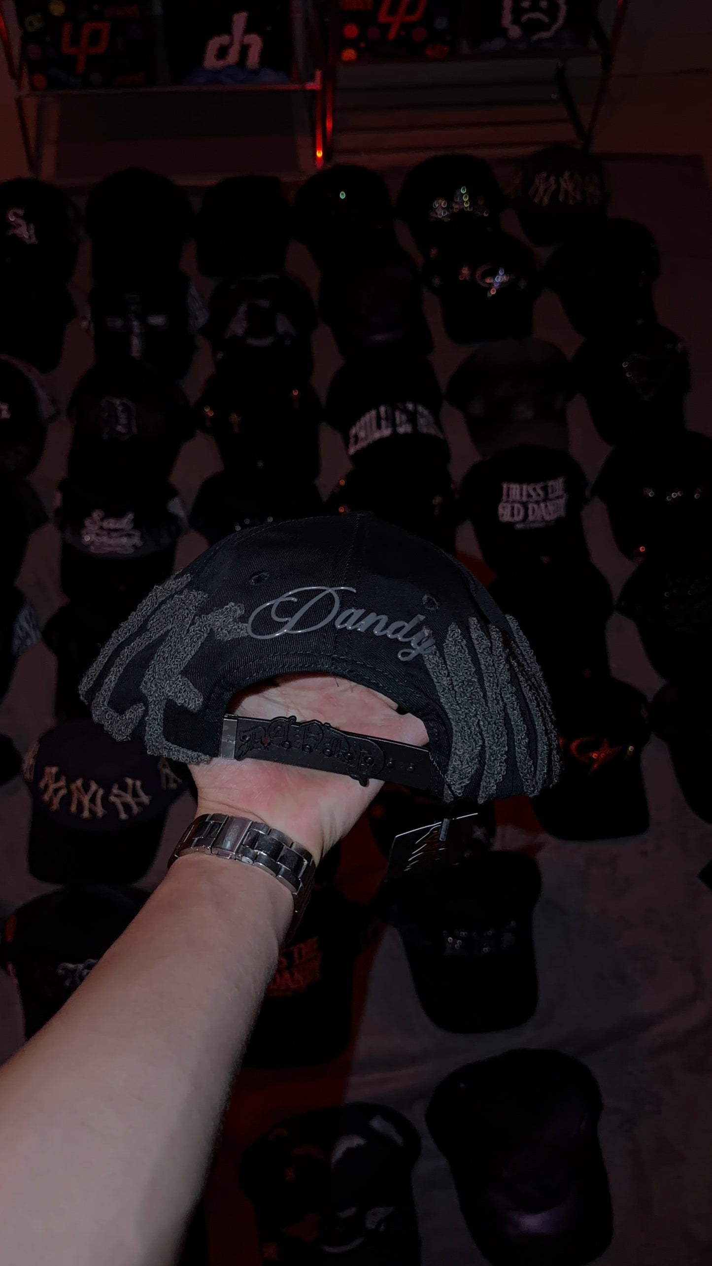 Dandy hats “plague”